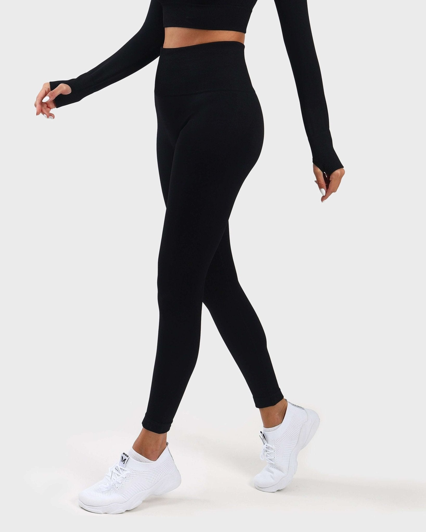 Momentum All Black Leggings - MIOFAR