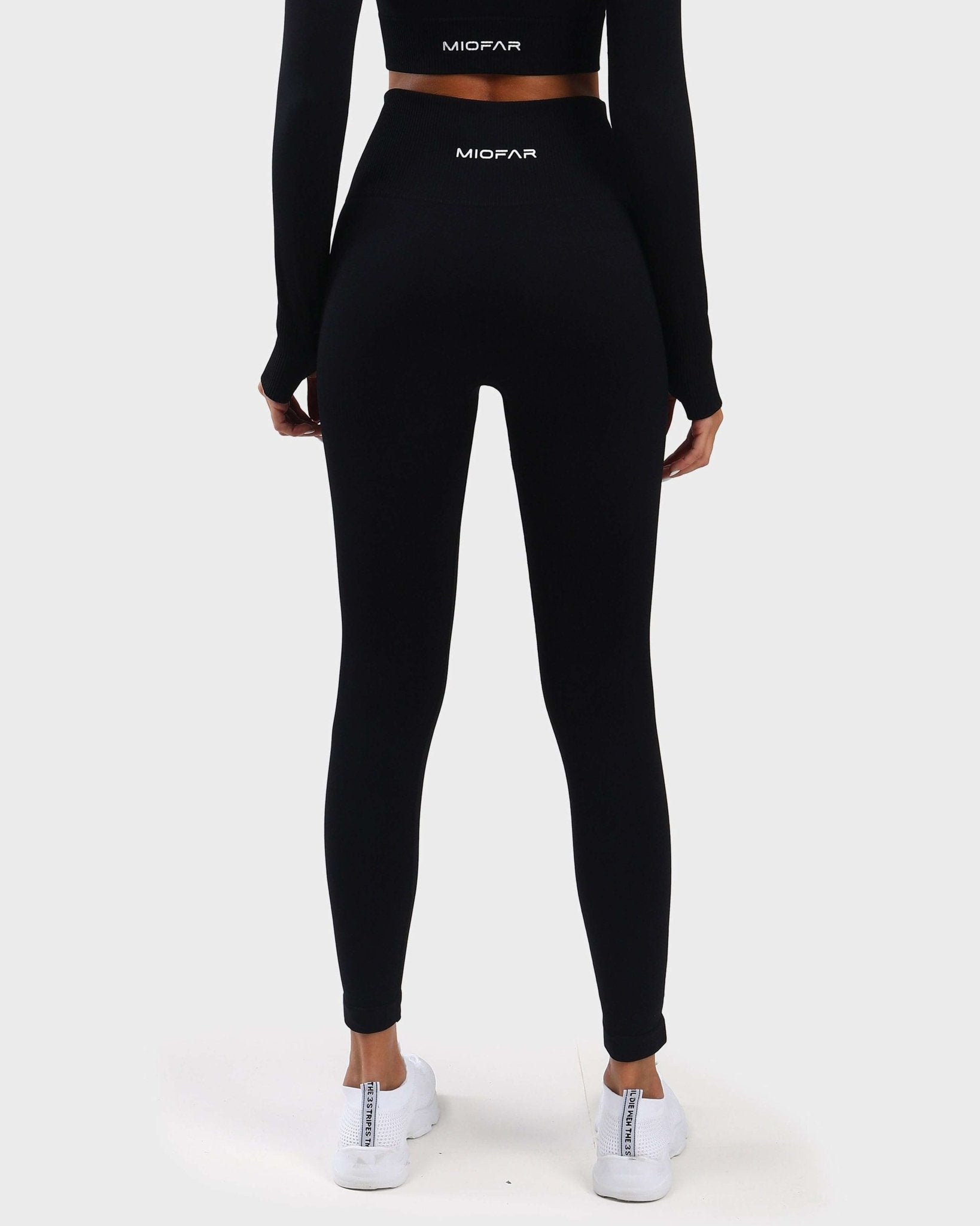 Momentum All Black Leggings - MIOFAR